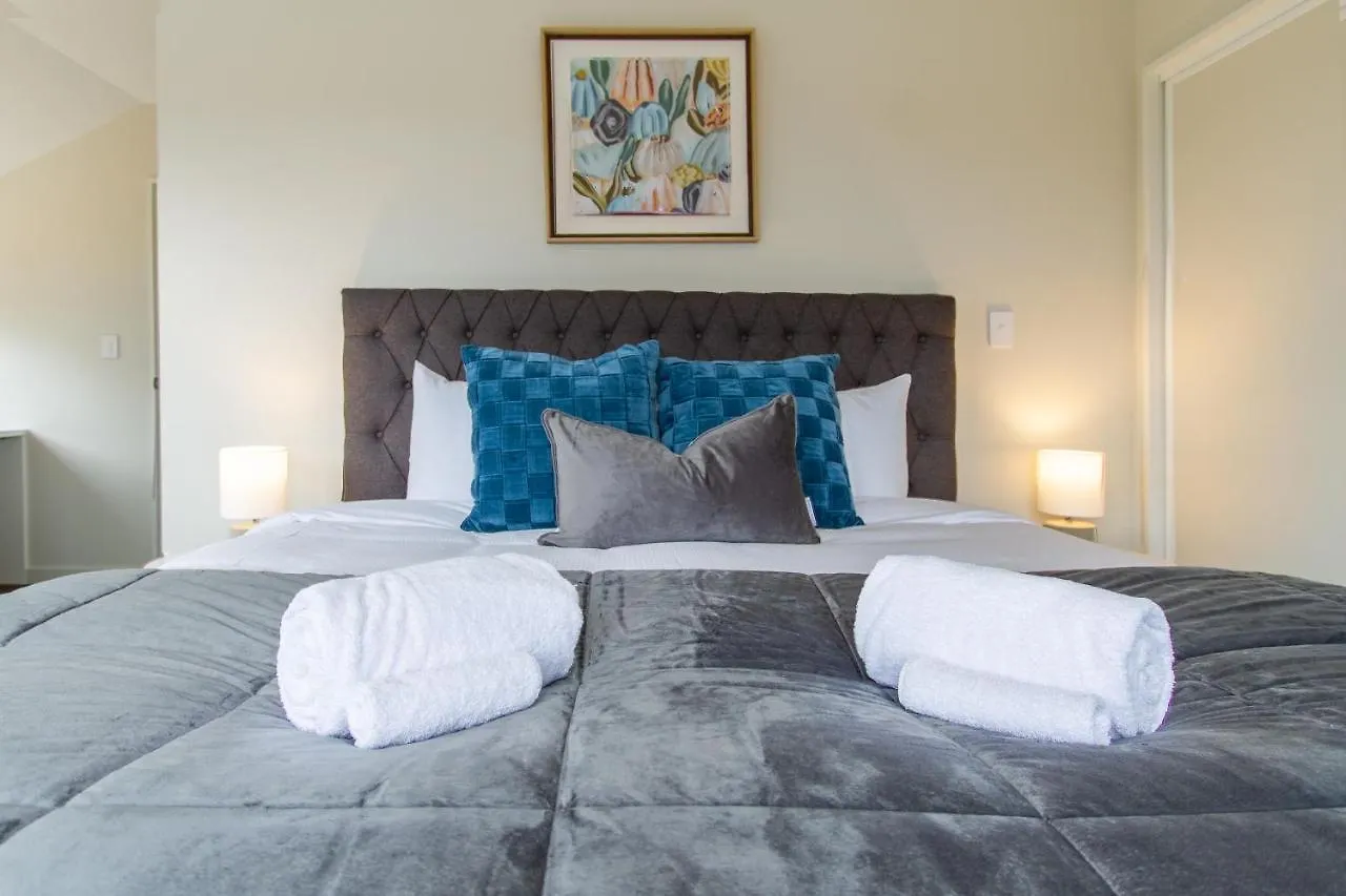 3 Bed 2.5 Bath Riccarton W/Games Room Christchurch