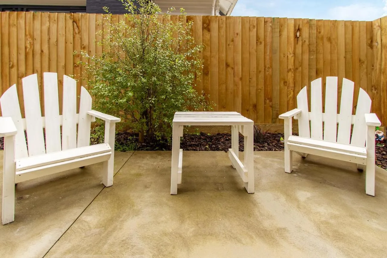 3 Bed 2.5 Bath Riccarton W/Games Room Christchurch 0*,